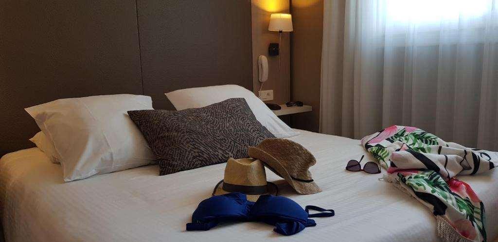 L'Hotel Bristol Caen Zimmer foto